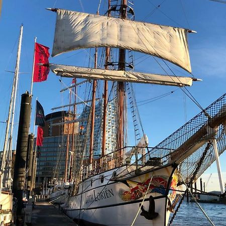 Segelschiff Loth Lorien Hotel Hamburg Exterior foto