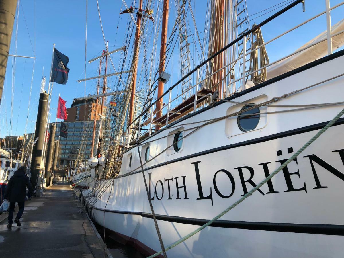 Segelschiff Loth Lorien Hotel Hamburg Exterior foto