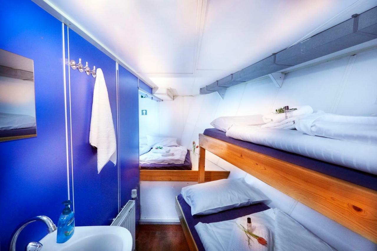 Segelschiff Loth Lorien Hotel Hamburg Exterior foto